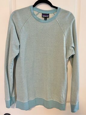 Patagonia Men's Trail Harbor Crewneck Sweatshirt Light Blue Stripe